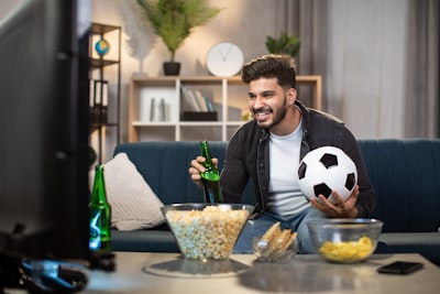 كووورةالدوري السعودي الدرجة الأولى منافسة ساخنة وصعود تاريخي